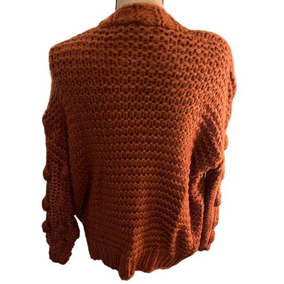 Popcorn sleeve sweater - Picture 6 of 9